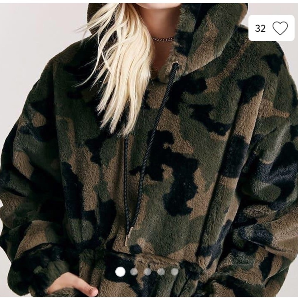 camo hoodie